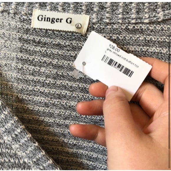 Oversized cropped sweater - Picture 3 of 3